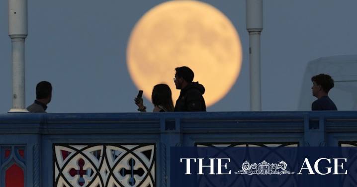World in pictures, October 8, 2025