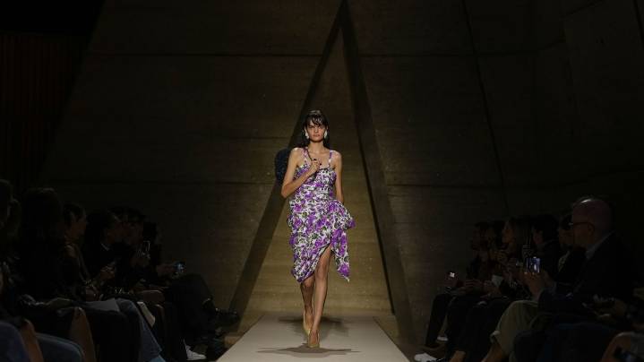 Chloe says it with printed flowers in Paris show