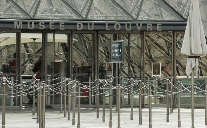 Abogada afirma que detenido por robo al Louvre comienza a sentir “la presión”