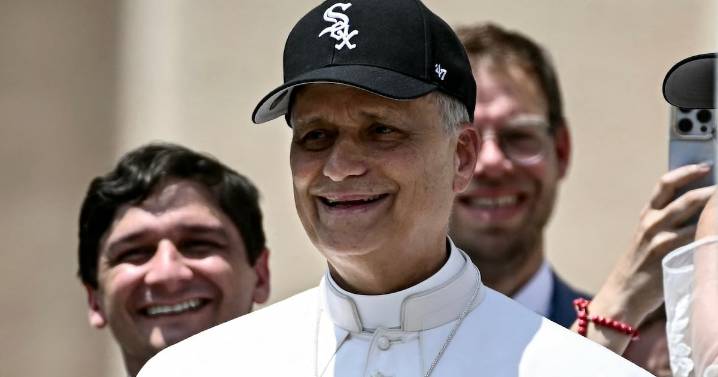 Pope Leo Effortlessly Trolls Chicago Cubs Fan Who Shouted at Him