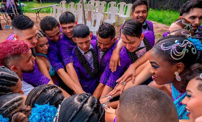 El resultado del esfuerzo compartido familias que bailan un mismo sueño