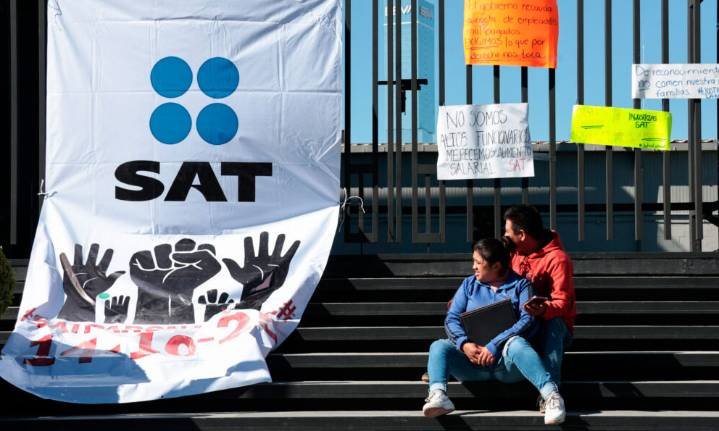 Extienden paro en el SAT por inconformidad laboral