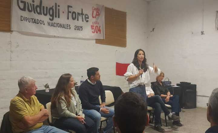 Cambia La Pampa cerró campaña en Pico: “El domingo reventemos las urnas”