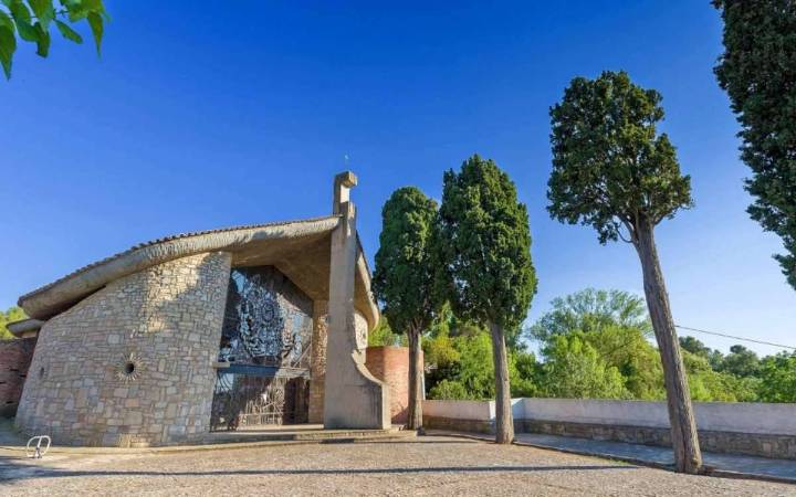 Assalten una casa i celebren el robatori a l'ermita de Sarral