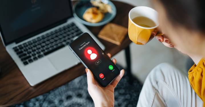 New fraud warning as some lose £15,098
