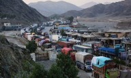 Pak-Afghan forces clash again on border, dozens killed