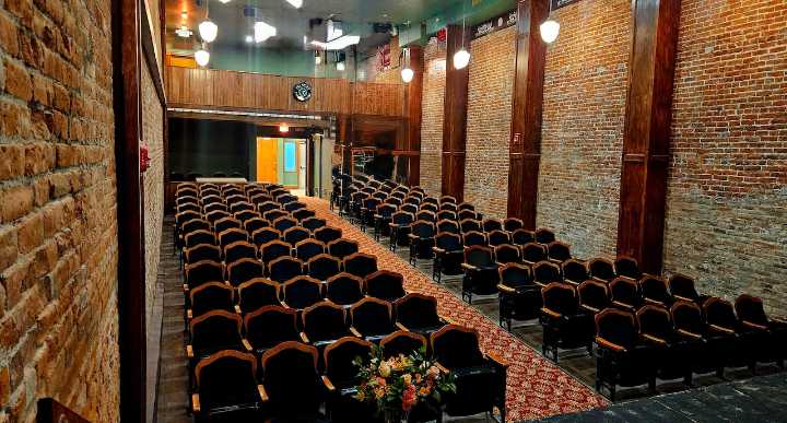 How a school band teacher inspired 2 generations of students to save an abandoned Oregon theater