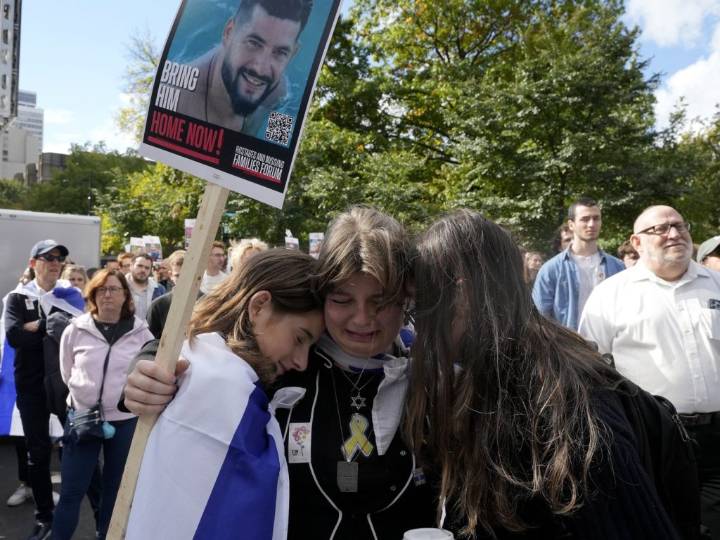 Families of Canadians killed by Hamas say Carney still hasn’t met with them