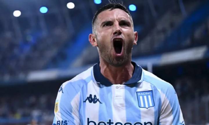 Riestra-Vélez y Racing-Independiente Rivadavia, los partidos del lunes