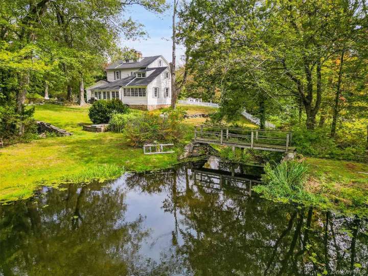 18 Salem Road, Pound Ridge, NY 10576, Pound Ridge, NY 10576