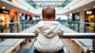 Bebé murió al caer de un segundo piso mientras jugaba con su papá en Centro Comercial