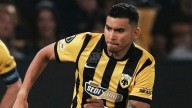 Orbelín Pineda brilla con doble asistencia en goleada de AEK Atenas en Conference League