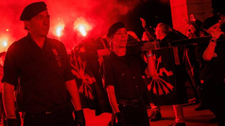 17 detenidos en Vitoria en los incidentes por una concentración de Falange Española