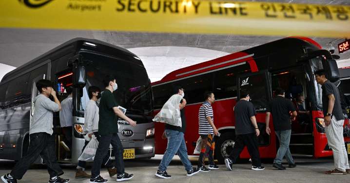 U.S. to allow South Koreans to work at sites under temp visas, but clear solution elusive
