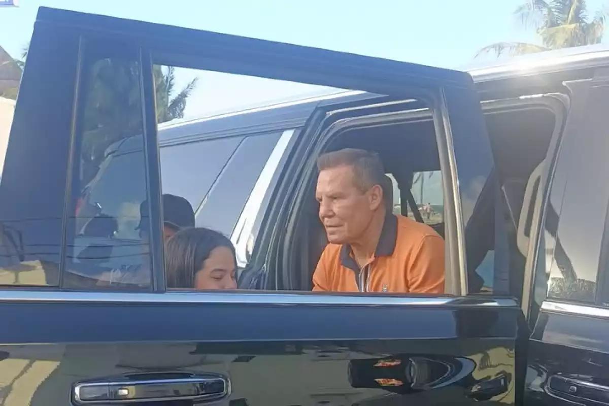 Julio César Chávez conquista Yucatán: Fanáticos corren para saludar a la leyenda del box mexicano