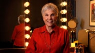 Anne Murray wants the Jays to win World Series 'so badly'