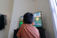 Screen time linked to poorer reading and writing among primary school children