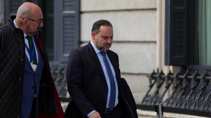 O TS insta a Audiencia Nacional a investigar os pagos en metálico do PSOE a Ábalos e Koldo