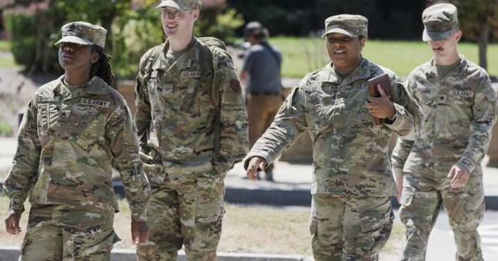 US appeals court lets Trump send troops to Portland