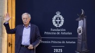VÍDEO: Así fue la llegada de Eduardo Mendoza, Premio Princesa de Asturias de las Letras 2025: "Estoy en casa"