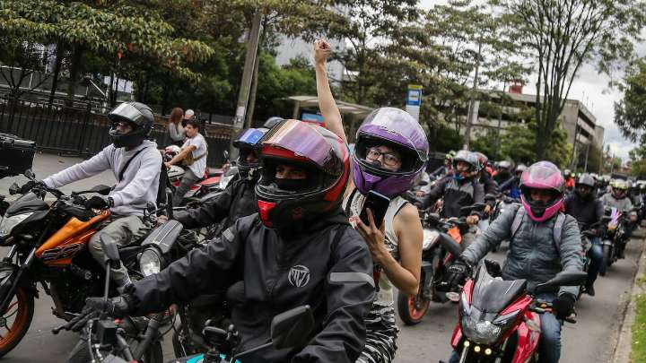 ¿Quiénes son ‘Los Picaminosos’? El grupo de motociclistas que generó caos en Bogotá tras restricciones de movilidad por Halloween