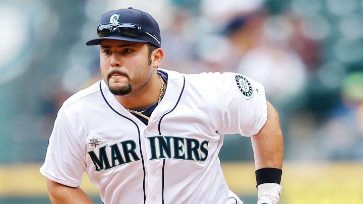 Ex-MLB catcher Jesus Montero, 35, dies after traffic accident