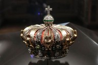 "Es un daño a la historia". Robo en el Louvre: ¿se pueden vender las joyas del museo más visitado del mundo?