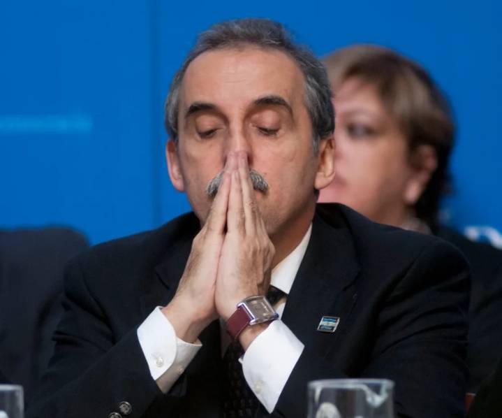 La Corte dejó firme dos condenas contra Guillermo Moreno y lo inhabilitó para ejercer cargos públicos