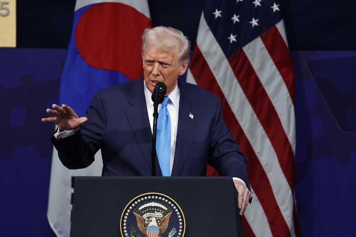 Trump ordena probar armas nucleares de EEUU tras maniobras de Rusia