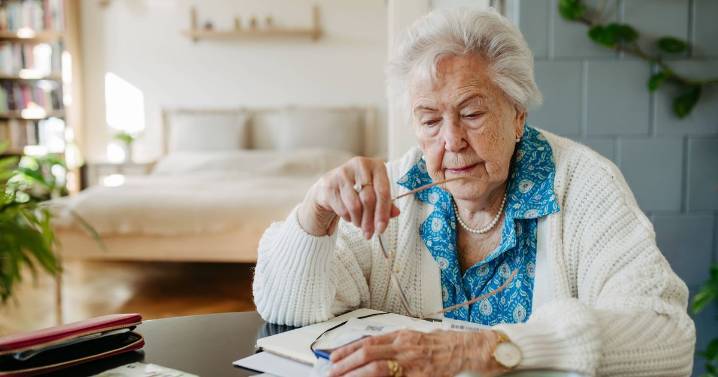 How to qualify for DWP bereavement payment of up to £3,500