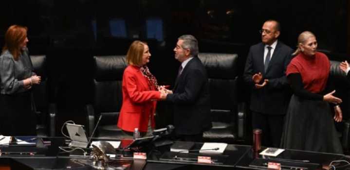 De la Fuente prevé revisión y no renegociación del T
