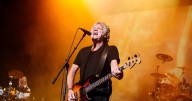 John Lodge, singer and bassist of Moody Blues during classic era, dies at 82