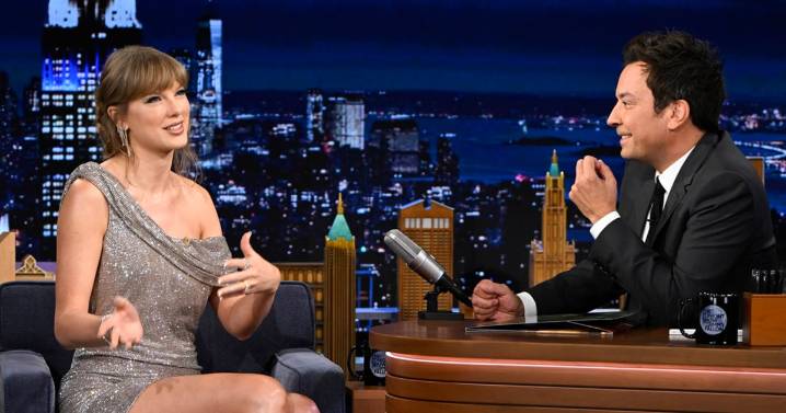 Taylor Swift Explains Super Bowl Halftime Show on Jimmy Fallon