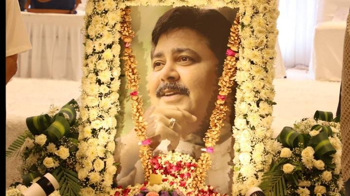 Satish Shah Prayer Meet: Rakesh Roshan, Shatrughan Sinha Among Celebs Who Attended