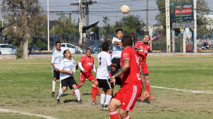 Liga Premier y sus líderes del torneo