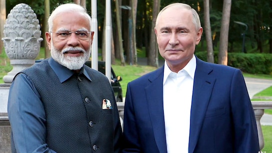 Putin Praises PM Modi as ‘Very Wise Leader’ Amid US Tariff Pressure
