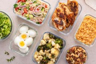 We Asked Dietitians for 5 Struggle Meals That Save Money Without Sacrificing Nutrition