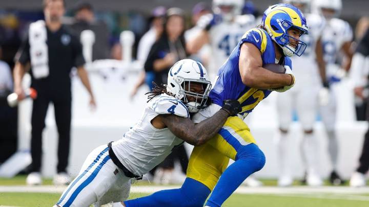 Colts' Xavien Howard retires on heels of struggles vs. Rams