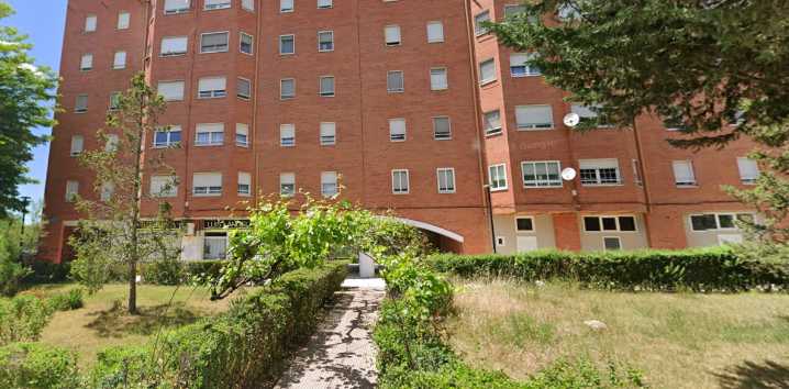 La Junta inicia los trámites para transformar dos de sus locales de la calle Juan Martino en viviendas