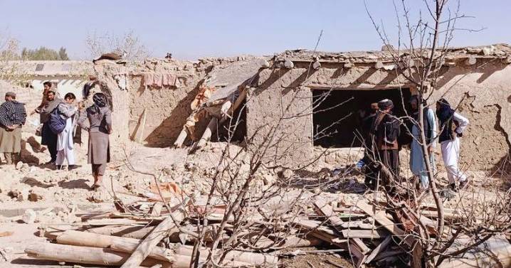 Pakistan, Afghanistan work to end deadly border attacks