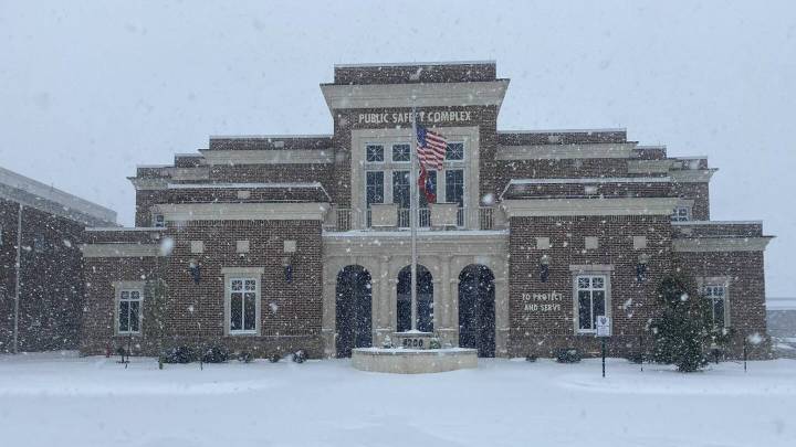 'Overworked, unsupported and undervalued': Departing Miss. PD chief, officers detail struggles with city hall