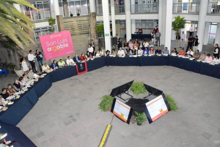 Administración eficiente del Gobierno de la Capital permite garantizar obras para familias potosinas
