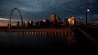 Gateway Arch temporarily reopens to visitors during government shutdown