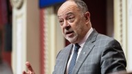 Remuneration Bill: Doctors considering leaving Quebec
