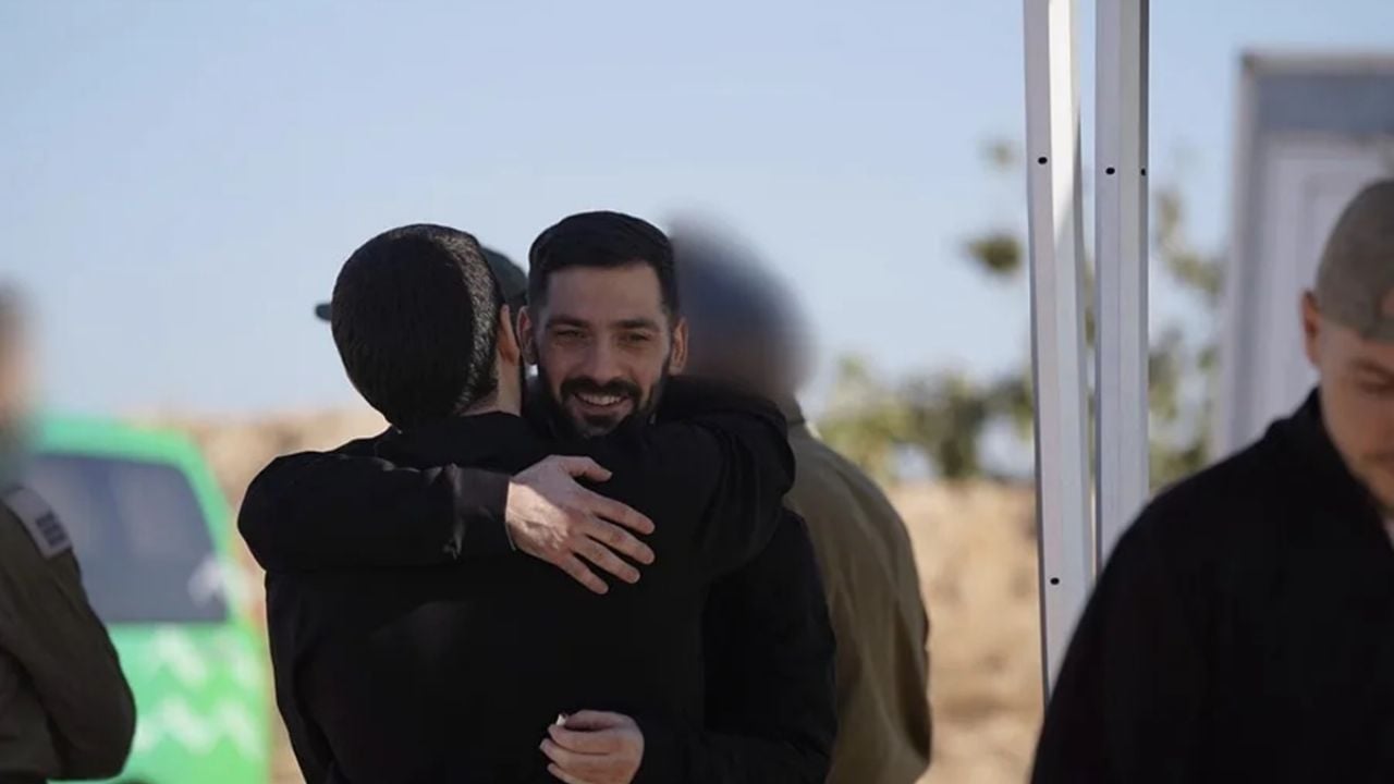 Israel y Hamás intercambian rehenes en busca de acuerdo de paz