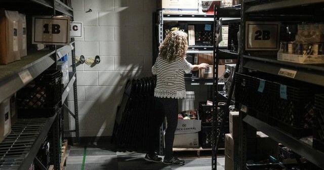 Conservatives press Liberals on cost of living as reports show food bank use soaring