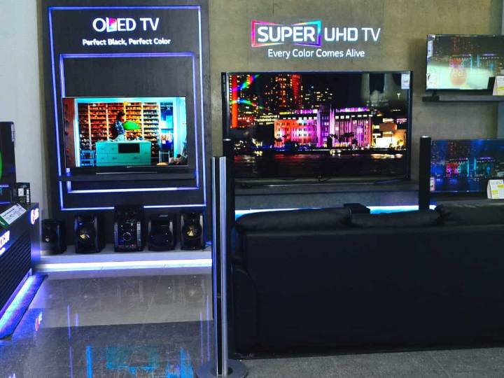 Mega Rs 11,607-crore LG Electronics IPO bags record Rs 4.4 lakh-crore bids—QIB bids at unprecedented Rs 3.9 lakh