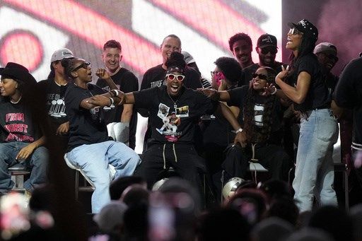 Aces celebrate third WNBA championship in four years with parade on Las Vegas Boulevard