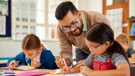 ¿Por qué este jueves se celebra el Día del Profesor?