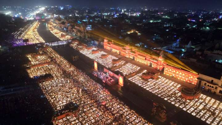 Ayodhya Deepotsav: New world record with 26.17 lakh diyas, 2128 people performing aarti together